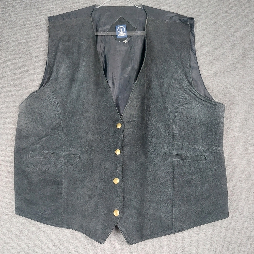 A.M.I. WOMENS VINTAGE BLACK GENUINE LEATHER SNAP FRONT WESTERN VEST SIZE 24W